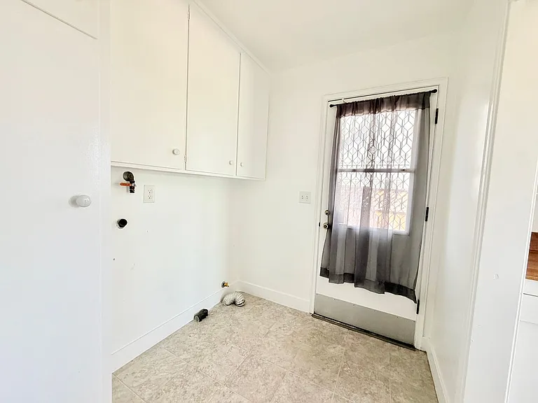15310 Talbot Dr — Photo 5