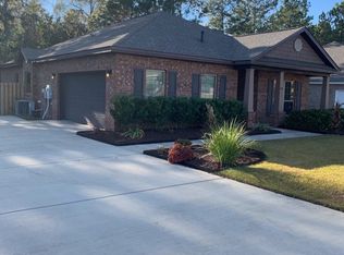 192 Camellia Ct, Freeport, FL 32439