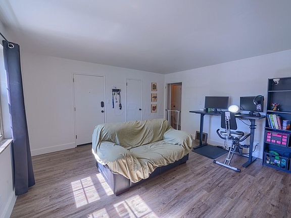 4th image of 1084 Sells Ave #94