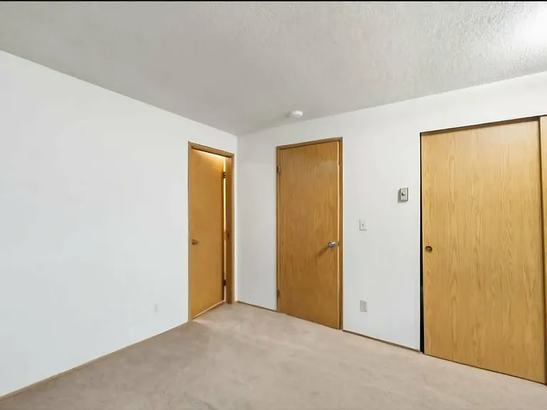 8553 Jennifer Ln NE — Photo 5