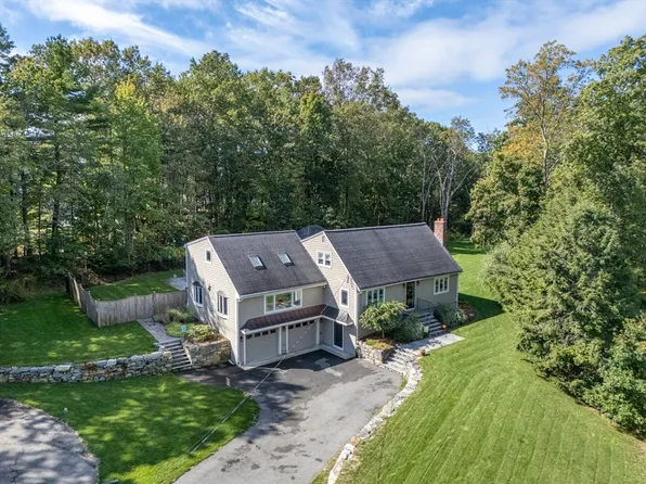 13 Westgate Rd, Billerica, MA 01821