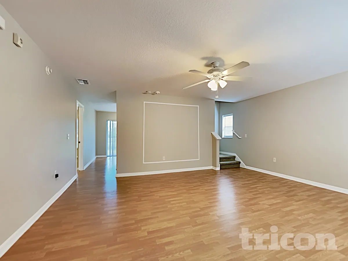 Building Photo - 10211 Summerview Cir