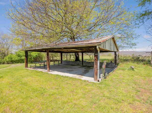 5841 Highland Rd, Dublin, VA 24084