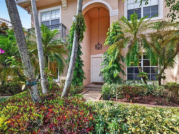 5th image of 17579 SW 54th St