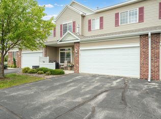 1877 Sandcherry Ct NW, Rochester, MN 55901