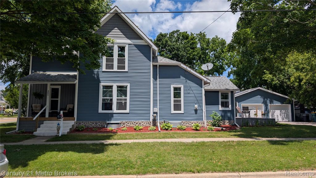 301 Mill St, Flushing, MI