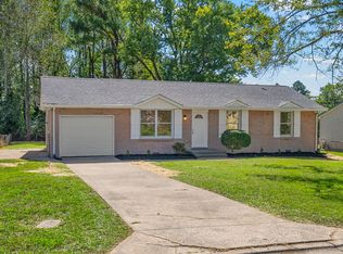 112 King Cole Dr, Clarksville, TN 37042