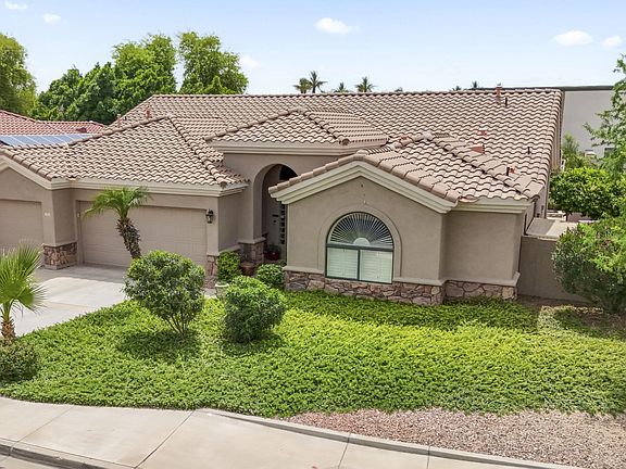 2nd image of 13151 W CORONADO Road