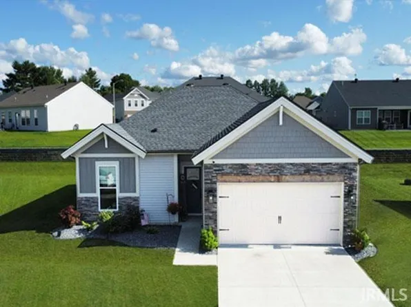 111 W Raider Ct, Huntingburg, IN 47542