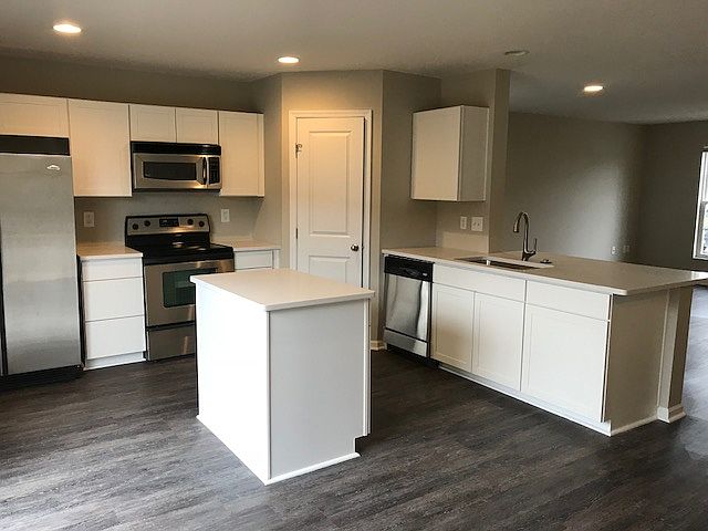 1st image of 5609 Rainbow Falls St