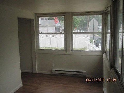 2nd image of 311 Port Monmouth Rd