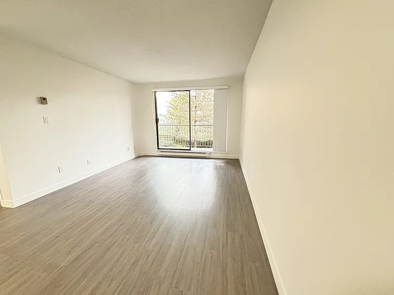 1045 Haro St — Photo 19