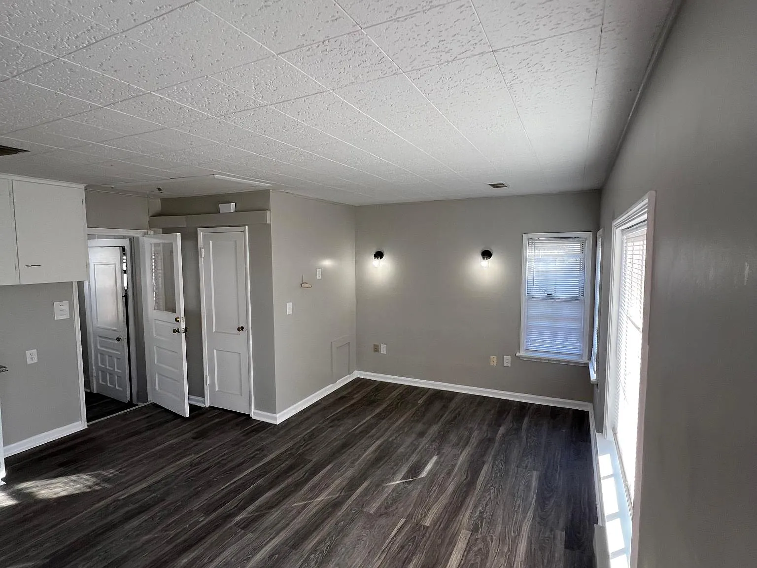 Parkview Dr, Madison — Photo 4