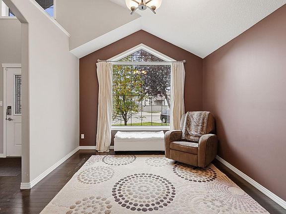 5th image of 1209 Cunningham Dr SW