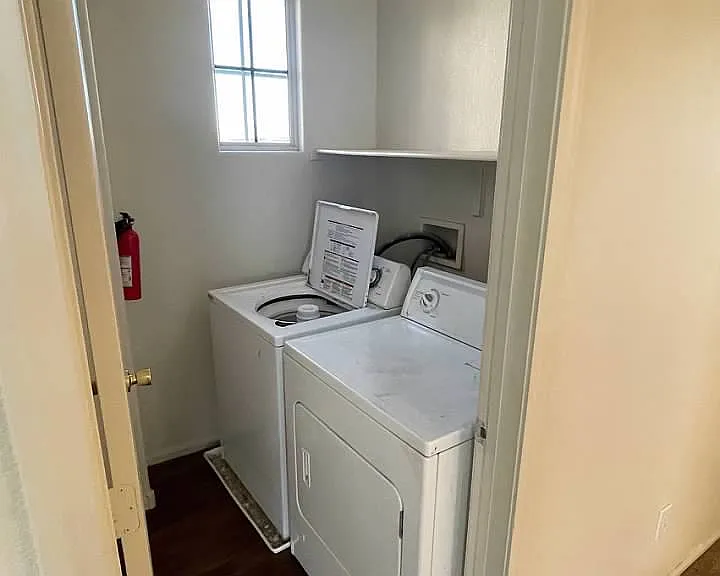 731 Emerald Idol Pl — Photo 72