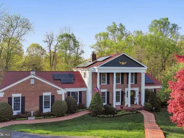 4709 Randolph Ct, Annandale, VA 22003