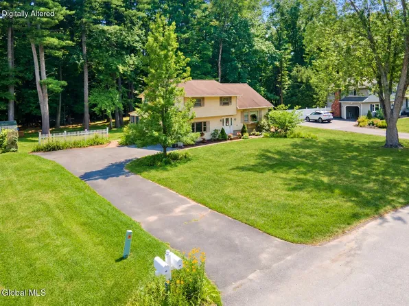 30 Guilder Place, Ballston Lake, NY 12019