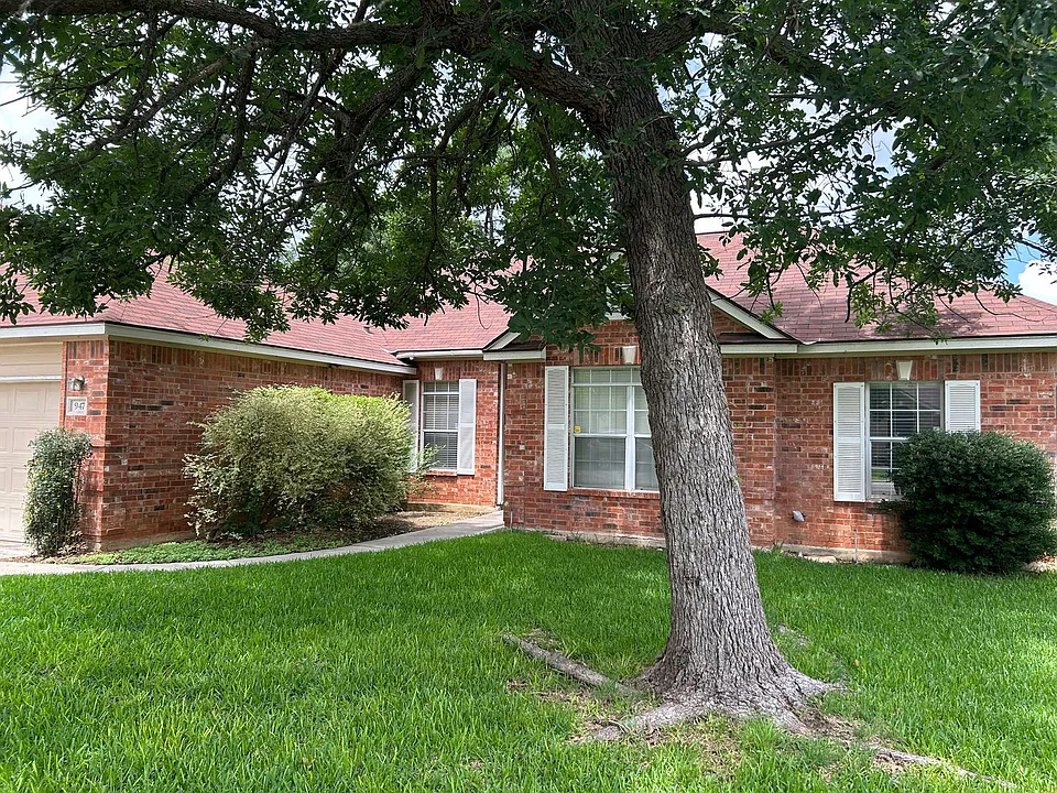 947 River Rock