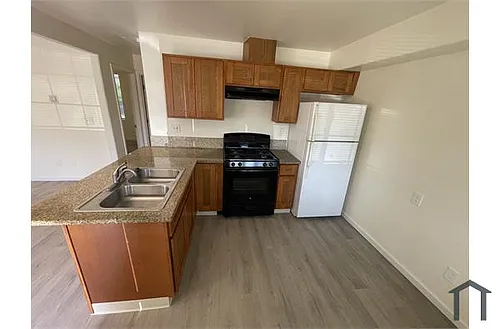 323 Kelly Ct #323 Photo 1
