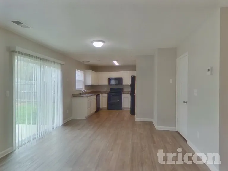 12724 Deaton Hill Dr — Photo 4