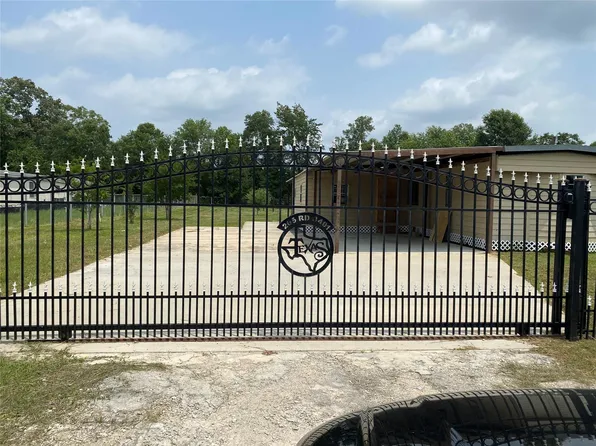 205 Road 3401, Cleveland, TX 77327