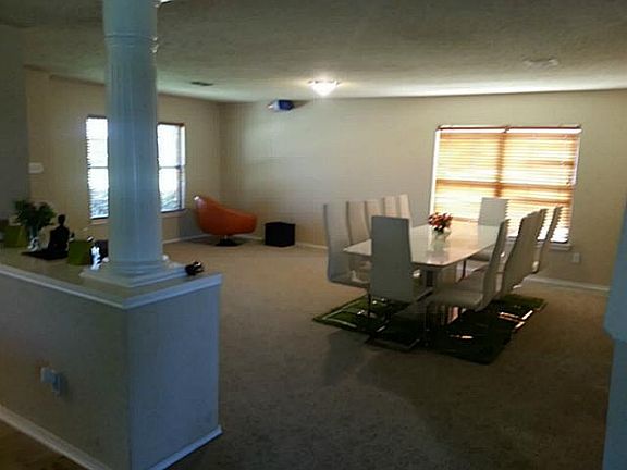 5th image of 12302 Melrose Ln