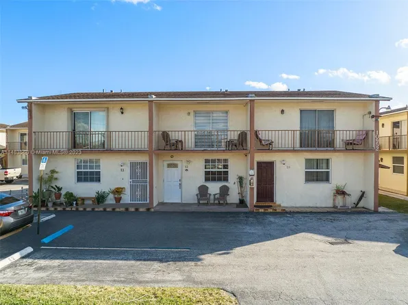 10952 SW 3rd St APT E2, Sweetwater, FL 33174
