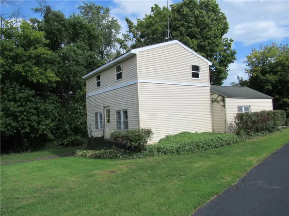 6172 E Morganville Rd, Stafford, NY 14143