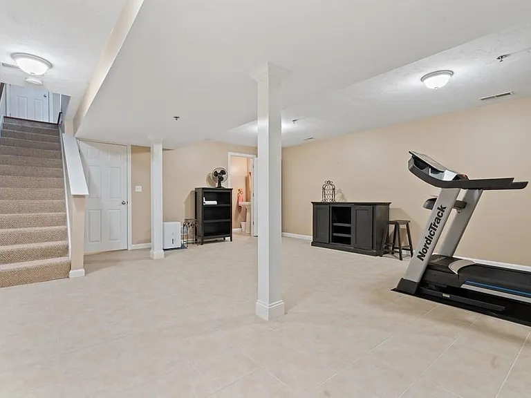 20 Denworth Bell Cir — Photo 27