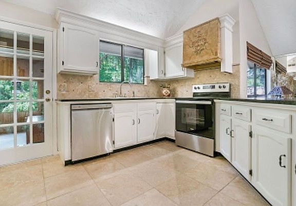 3rd image of 11586 Tyndel Creek Ln