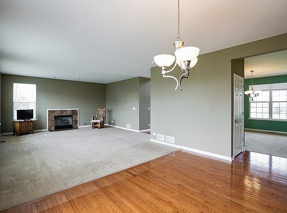 4th image of 2321 Monarchos Ln