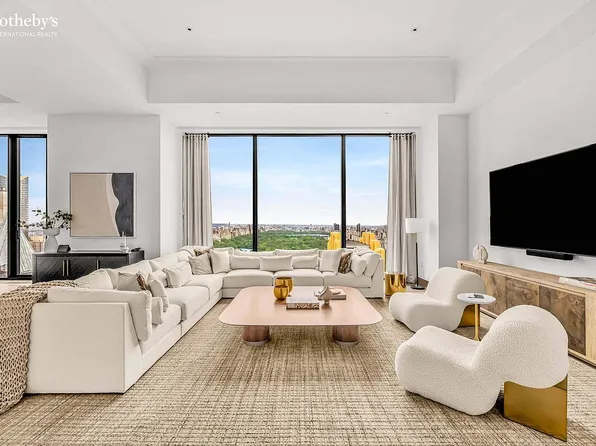 111 W 57th St #36, New York, NY 10019