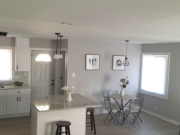 4th image of 3321 Wilcox Ave