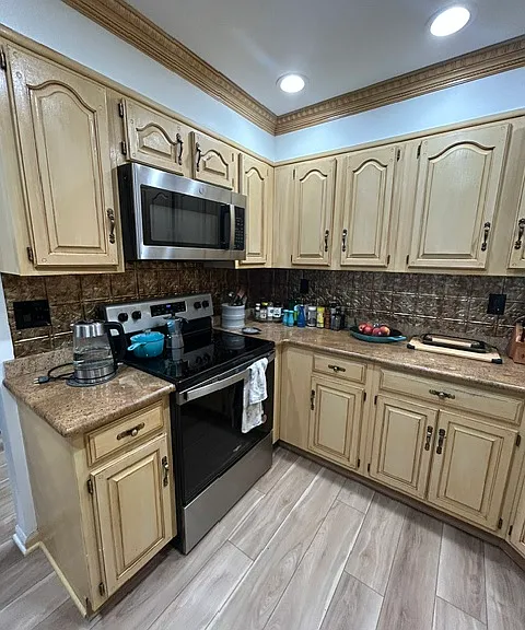 800 Bloomfield Ave #207 — Photo 2