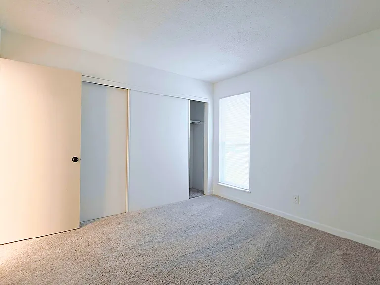 Enclave at North Point — Photo 85