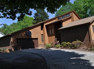 2016 Ledford Rd, Greensboro, NC 27406