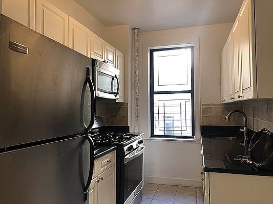 2nd image of 285 Fort Washington Ave APT 4