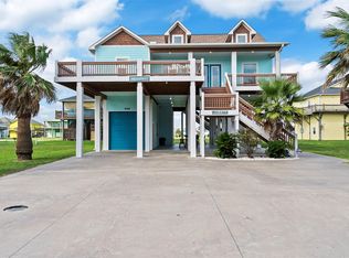946 Raymond, Crystal Beach, TX 77650