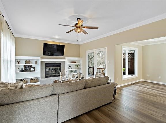 3rd image of 1121 SW Breckenridge Ct