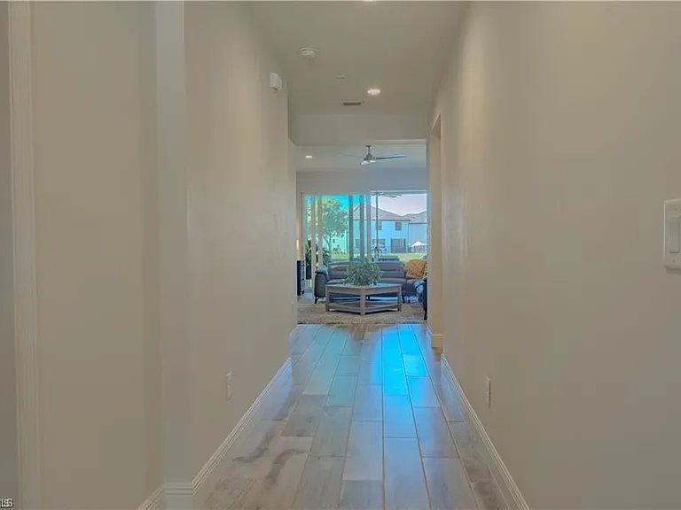 2335 Sawyers Hill Rd #503 — Photo 6