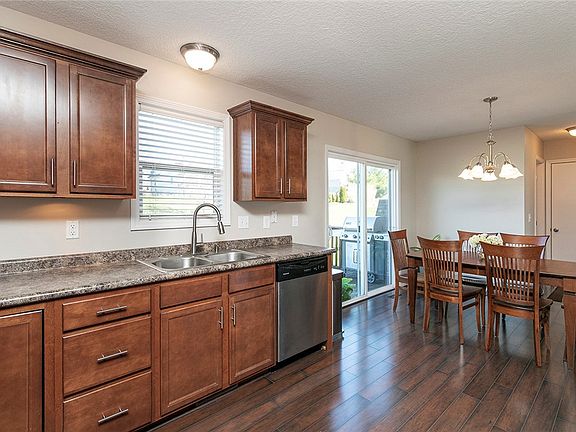 5th image of 8267 Dakota Dr