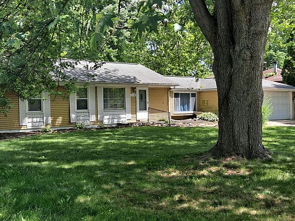 2nd image of 15708 Green Lane Ave