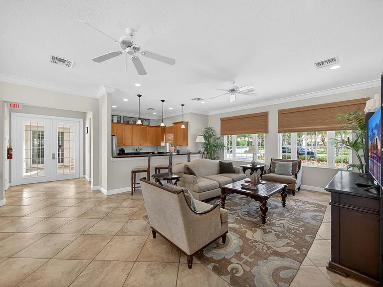 12054 Aviles Circle Palm — Photo 58