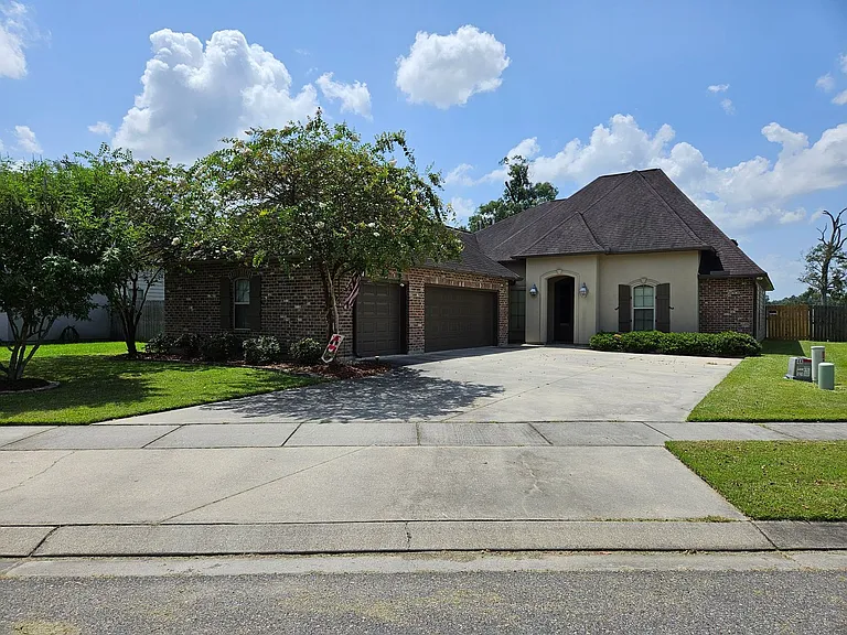 43283 Pond View Dr — Photo 2