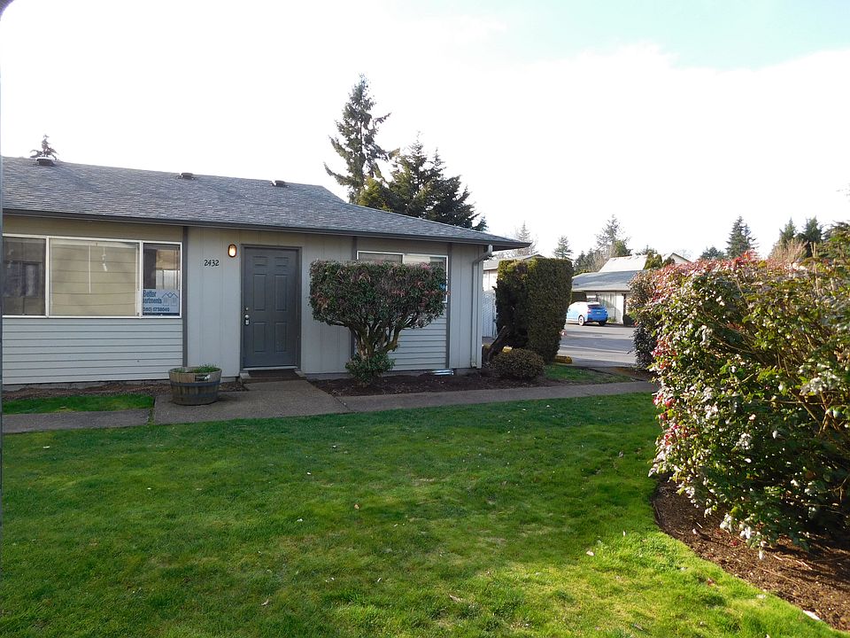 1st image of 2432 Rossiter Ln