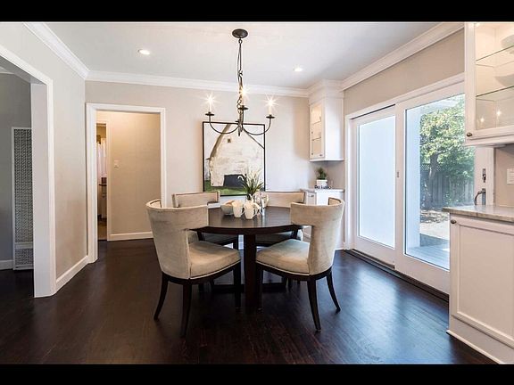 4th image of 1051 Menlo Oaks Dr