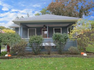 431 Elm St, Elgin, IL 60123