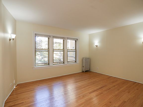 2nd image of 1629 W Lunt Ave APT 1B