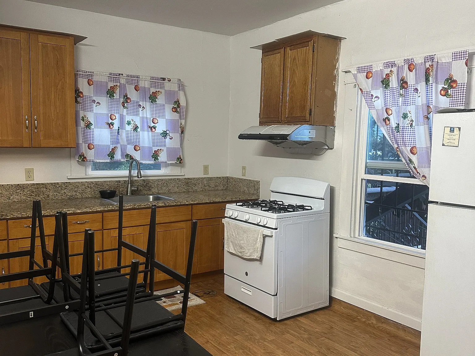 2 bed, $1,900 — Photo 3