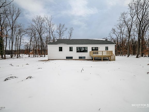 4th image of 7289 Sue Marie Ln